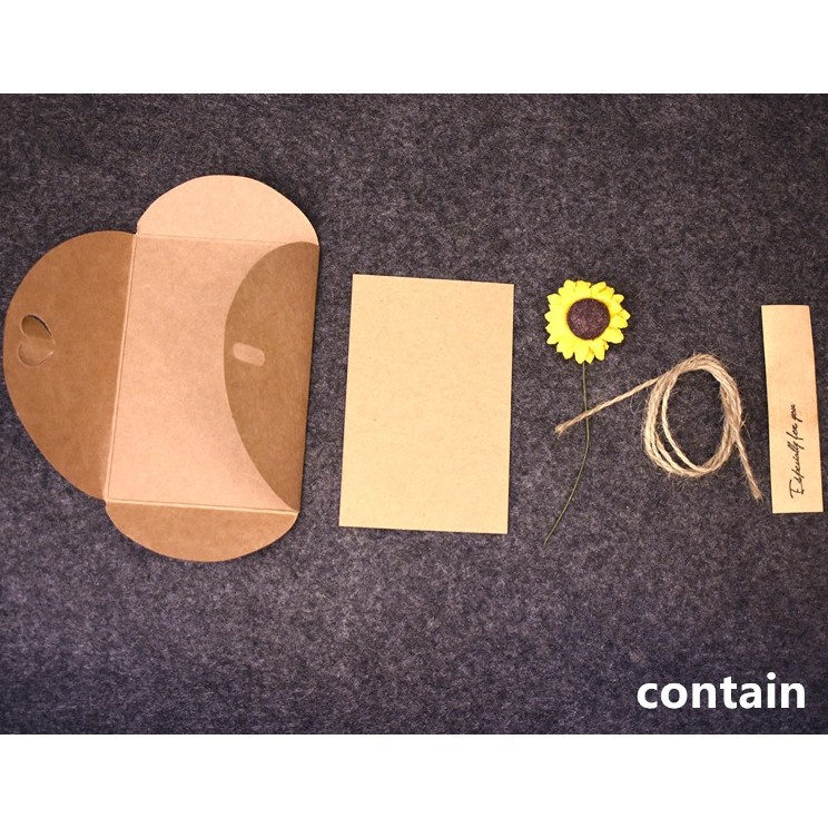 Thiệp Giấy Kraft DIY Họa Tiết Hoa Khô Phong Cách Cổ Điển Dùng Để Làm Quà Tặng Sinh Nhật/Ngày Lễ Tình Nhân