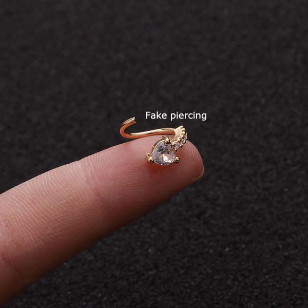 Khuyên tai hình ngôi sao / trái tim đính đá thời trang đa dạng tùy chọn 8mm