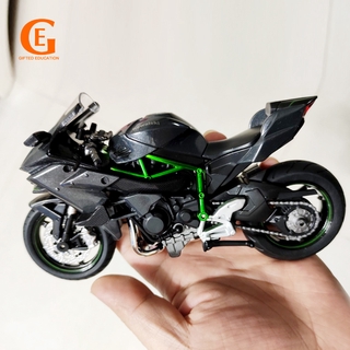 Mô Hình Xe Mô Tô Ninja H2R Màu Đen Tỉ Lệ 1 / 12