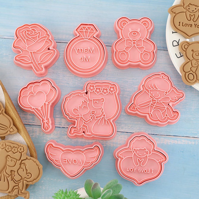 8 khuôn cắt bánh quy bằng nhựa dễ thương