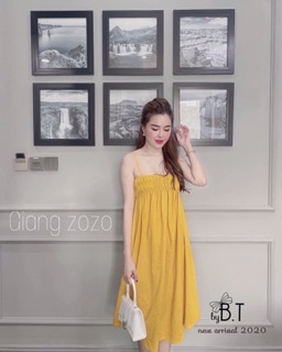 Váy hai dây bo ngực