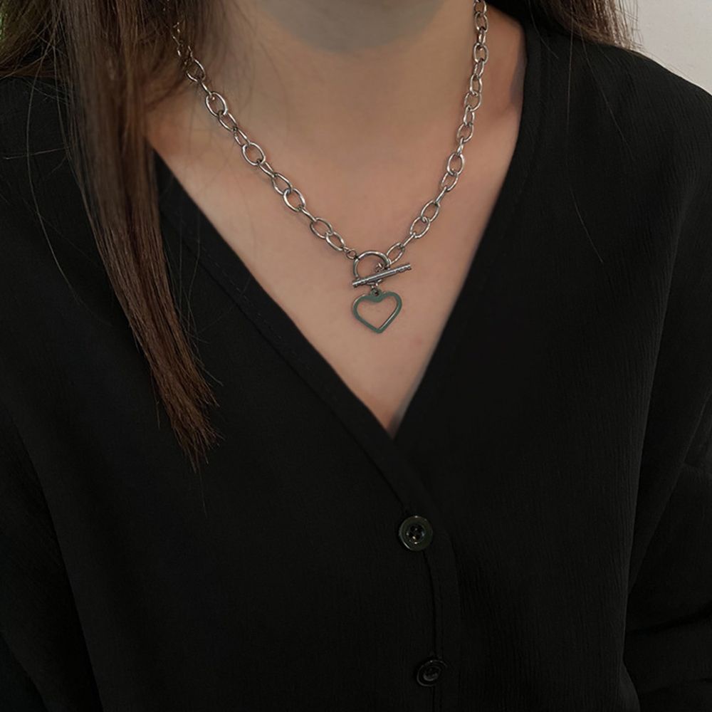 Vòng cổ choker mặt hình trái tim bằng hợp kim màu trơn phong cách Hàn Quốc cá tính thời trang cho nữ