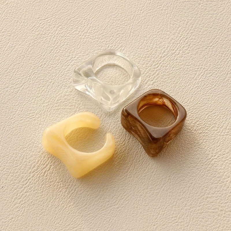 Nhẫn Nhựa Trong Suốt Họa Tiết Đá Cẩm Thạch Nhiều Màu Sắc Độc Đáo Cho Nữ