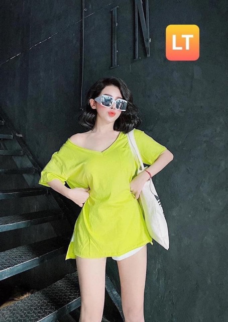 Áo thun giấy FOMR RỘNG TAY NGẮN XẺ TÀ CỔ TIM | BigBuy360 - bigbuy360.vn