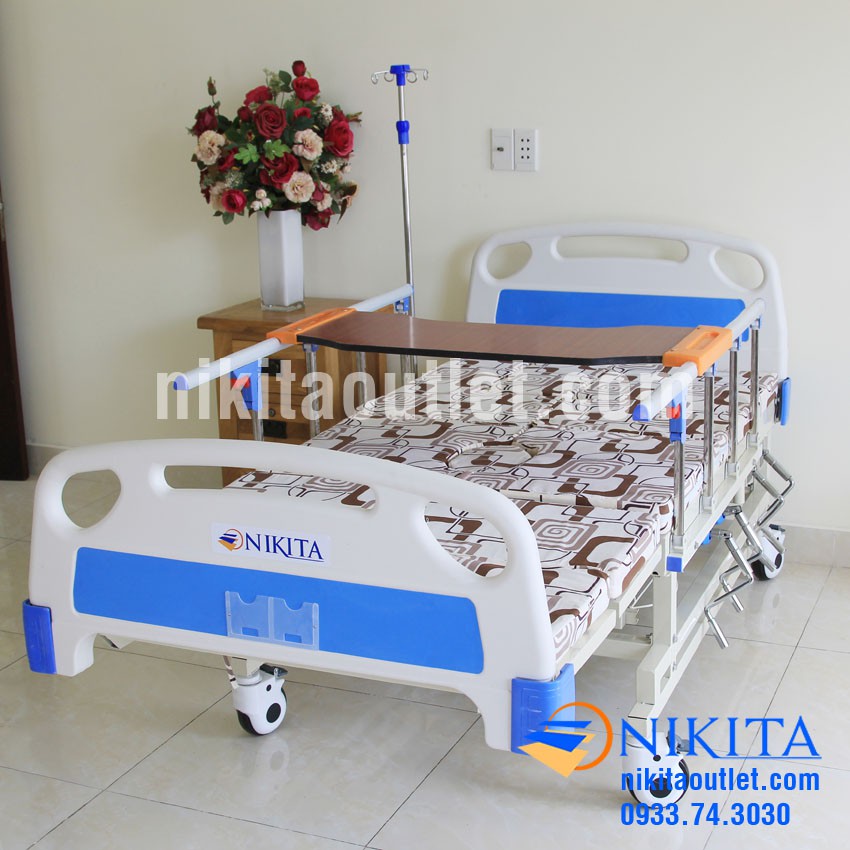 Giường y tế đa năng có bô vệ sinh - chính hãng NIKITA - DCN04 - 4 tay quay nhiều chức năng - NIKITA OUTLET