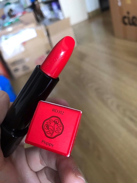 Son môi Shiseido Rouge Rouge Lipstick 4g