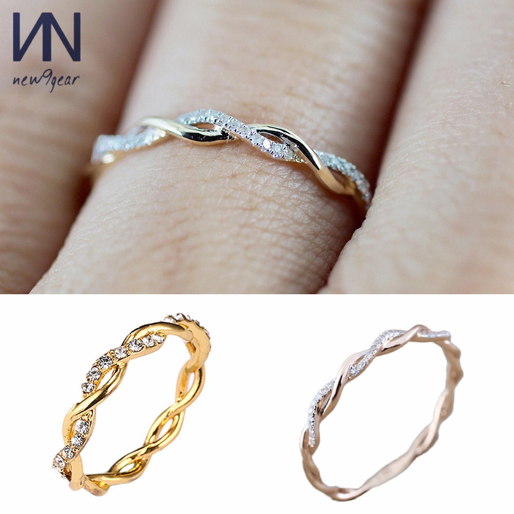 Nhẫn Đính Hôn Vàng 14K Đính Kim Cương Nhân Tạo