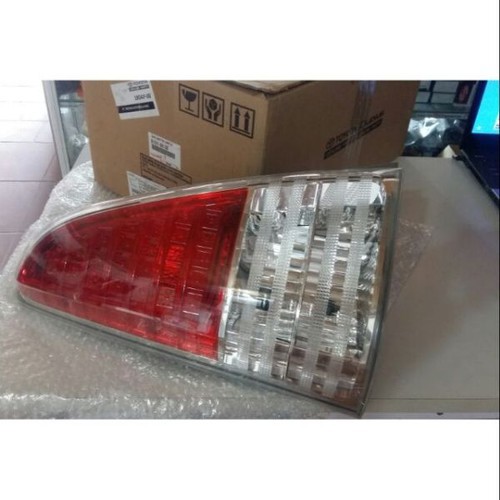 Đèn hậu xe innova 2009-2012