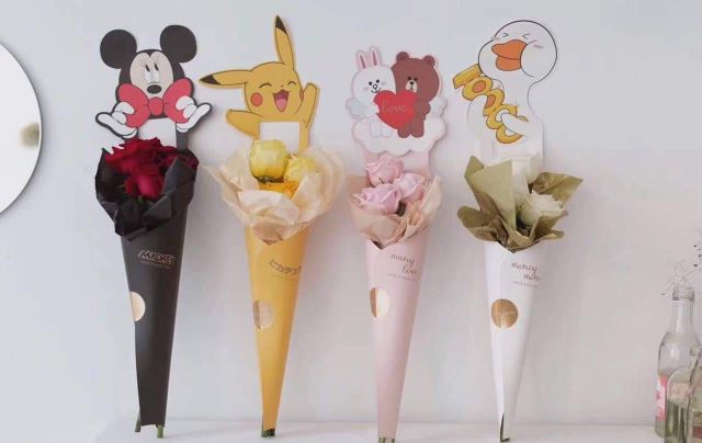 Ốc quế hình họa tiết set 10c