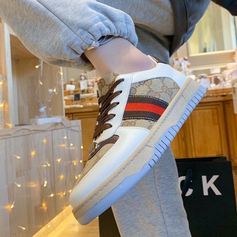 Giày thể thao nữ, giày đế bằng sneaker GC chất liệu da pha vải  màu trắng, xanh họa tiết đẹp đế độn lót thông hơi êm ái