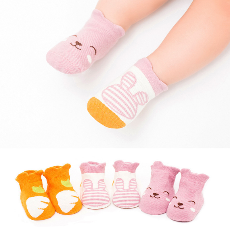 Set 3 Đôi Tất Cotton Chống Trượt Hoạ Tiết Hoạt Hình Dễ Thương Cho Bé