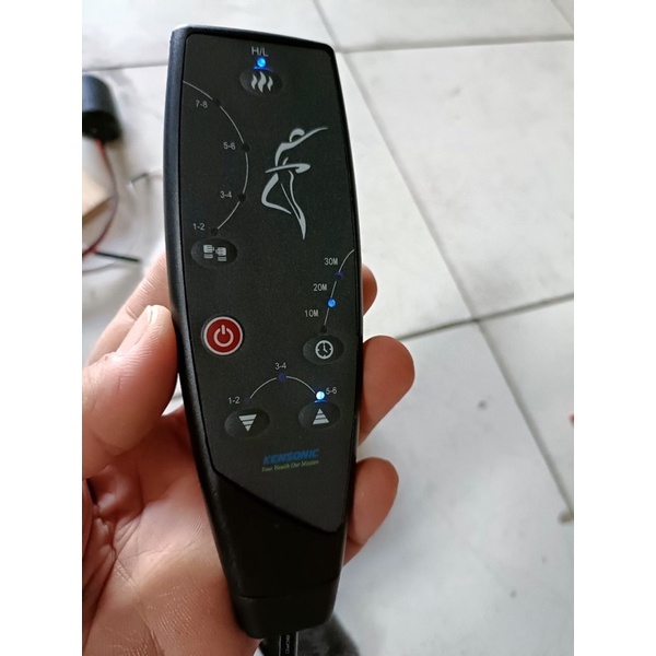 Nệm massage KENSONIC KS-6767 với 9 điểm rung nóng Remote mẫu mới Bảo hành 24 tháng