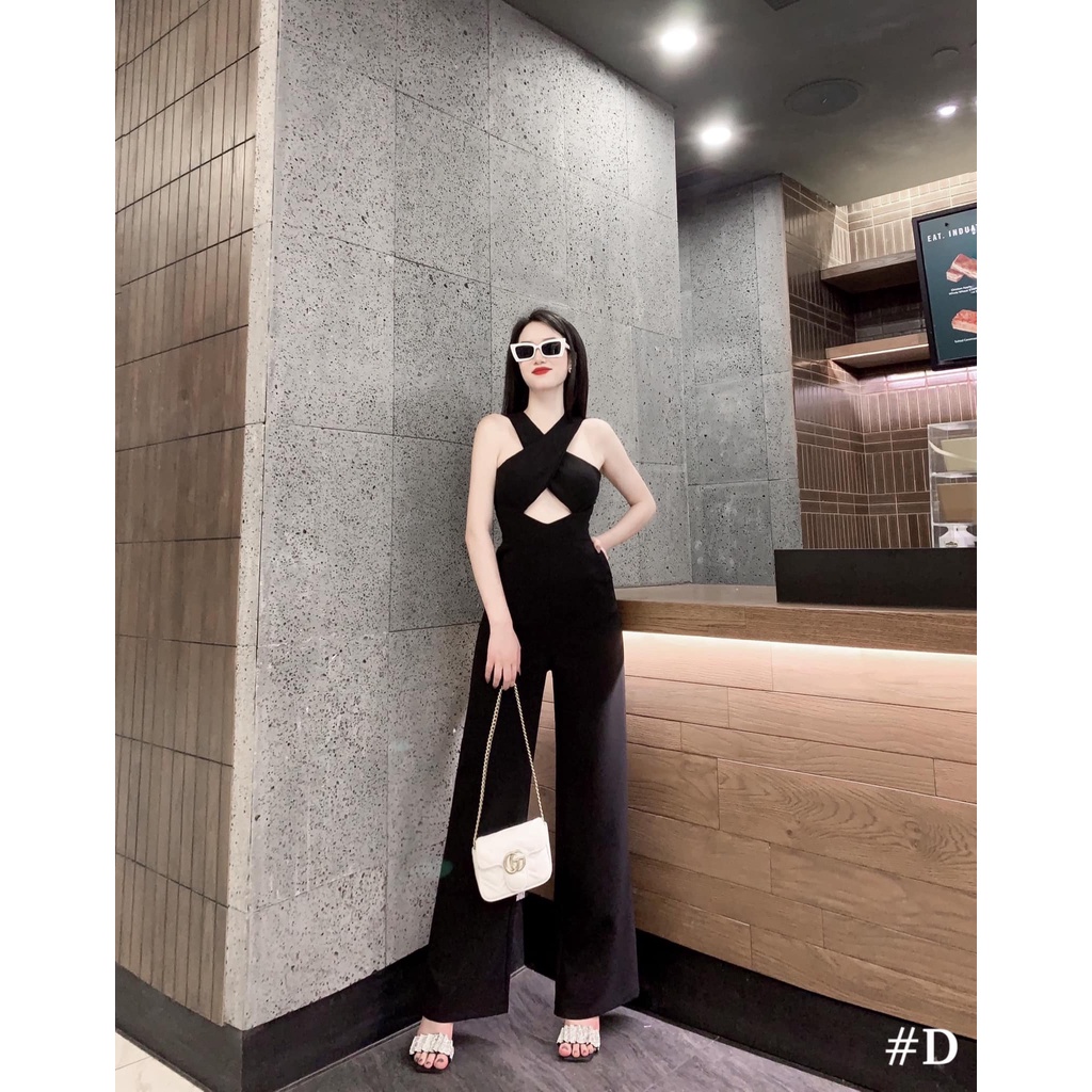 Jumpsuit cổ yếm