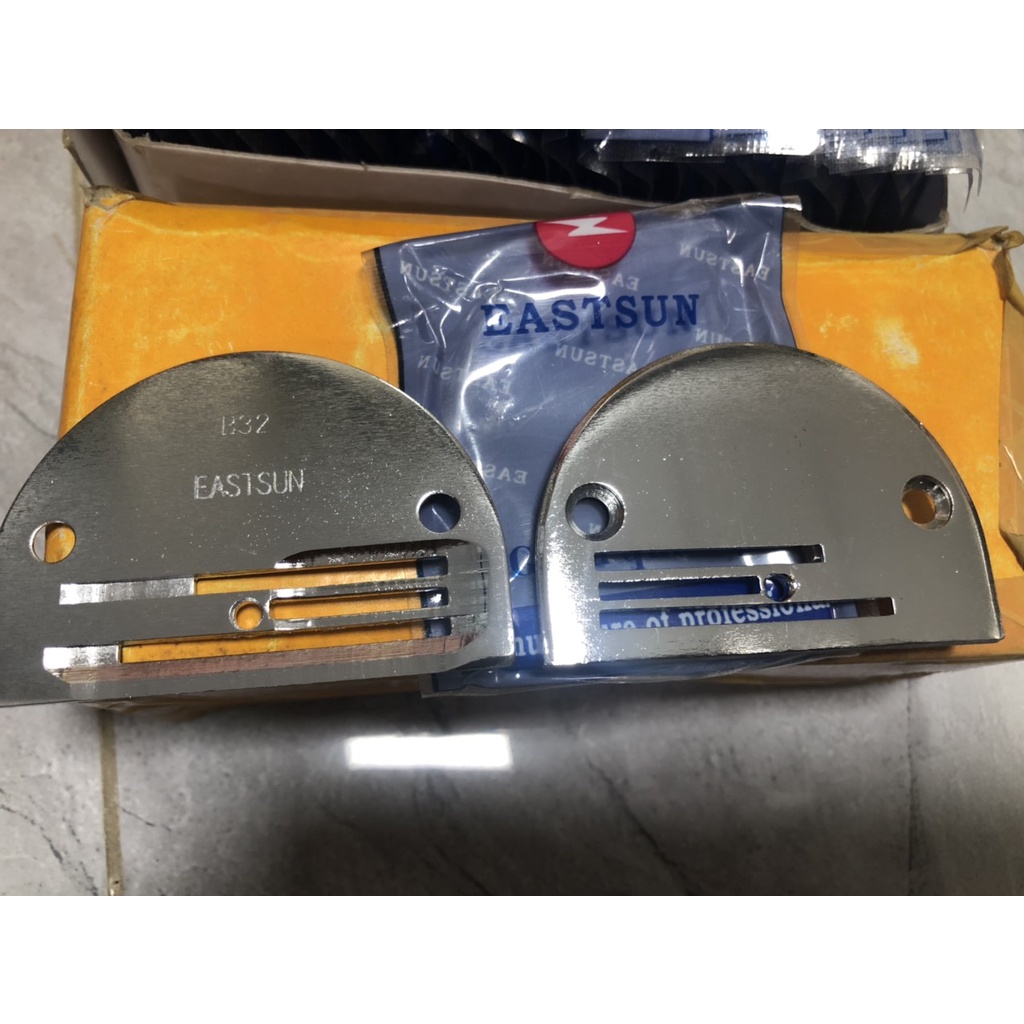 Mặt Nguyệt 1 Kim 3 Cầu , B14, B16, B18, B22, B24, B26, B28, B30, B32 Needle Plate For Single Needle Sewing Machine