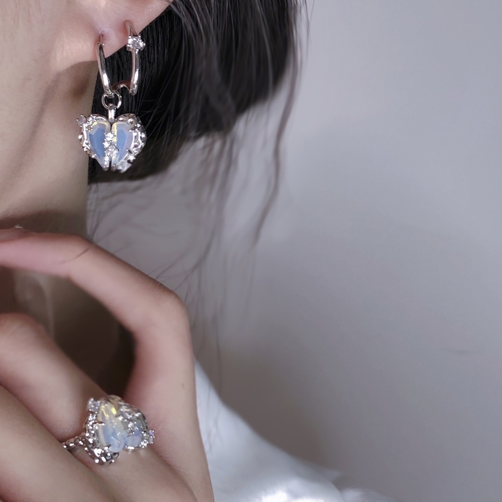 Vòng cổ Mặt Trái Tim Đính Đá zircon Màu Xanh Dương Phong Cách Hàn Quốc