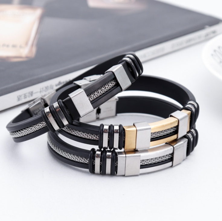 Vòng Tay Dây Da Mặt Kim Loại Khắc Chữ Cá Tính