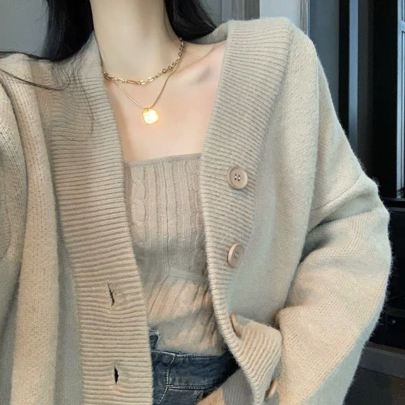 Áo khoác len kèm quây