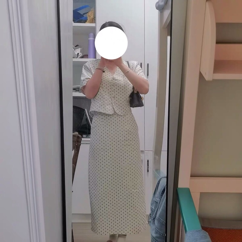 Set áo croptop chân váy midi chấm bi xanh