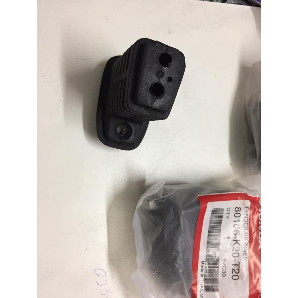 1 cặp chân xinhan sau cho cub đèn vuông: DD-DH-82-83-84-92-94- hàng thái