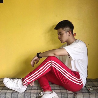 Quần thể thao đỏ 3 sọc unisex