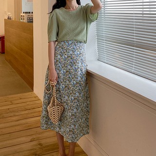 ẢNH THẬT - Chân váy hoa nhí dáng midi màu xanh dương nhạt