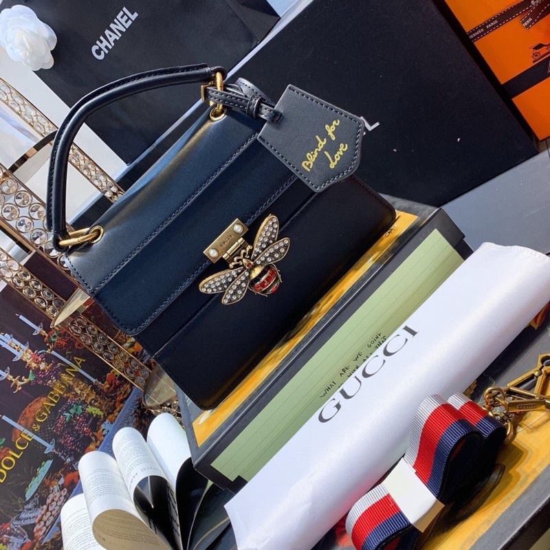 Túi con ong có quai xách