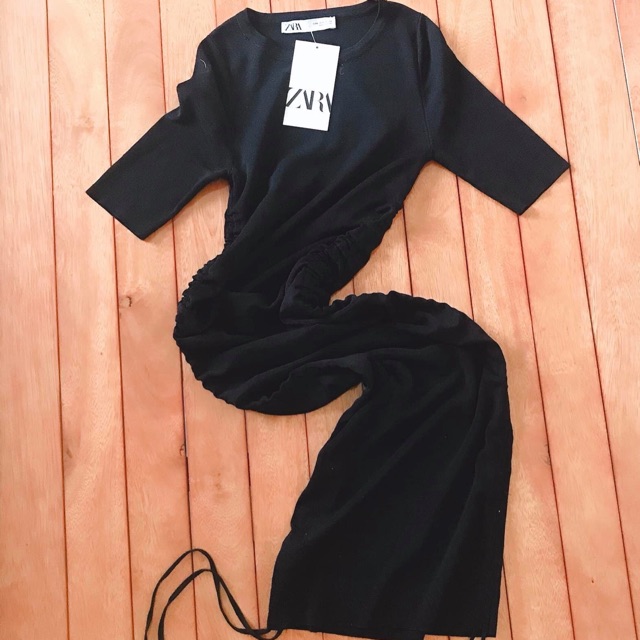 Váy zara đẹp lắm nha ......... váy zara xinh lắm nha .......... 12345678901010101010101010101010100110011001010101-00–0—