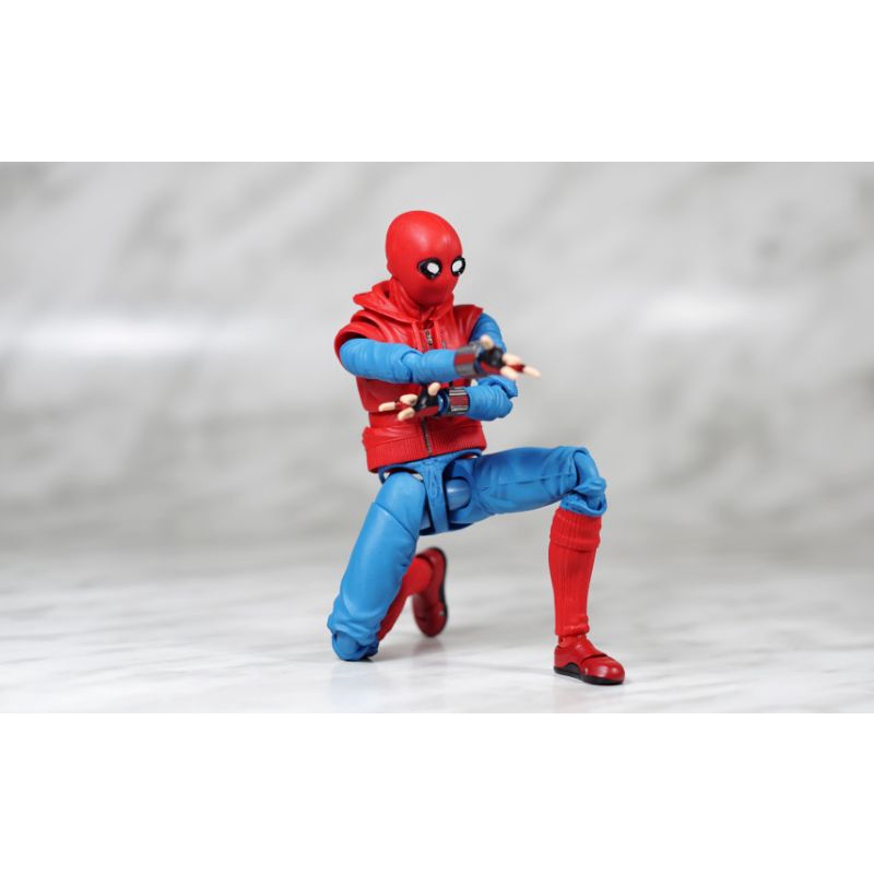 LIKENEW FULLCARTON - Mô Hình Người Nhện Spider Man Homemade Suit SHF