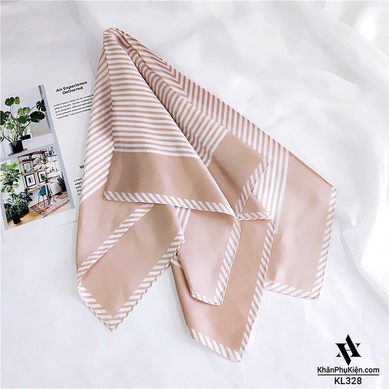 Mô tả Khăn bandana quấn làm áo Blackpink cao cấp 70 70x70cm: - Size chuẩn khăn lụa vuông 90x90 cm - Khăn lụa bandana hàn