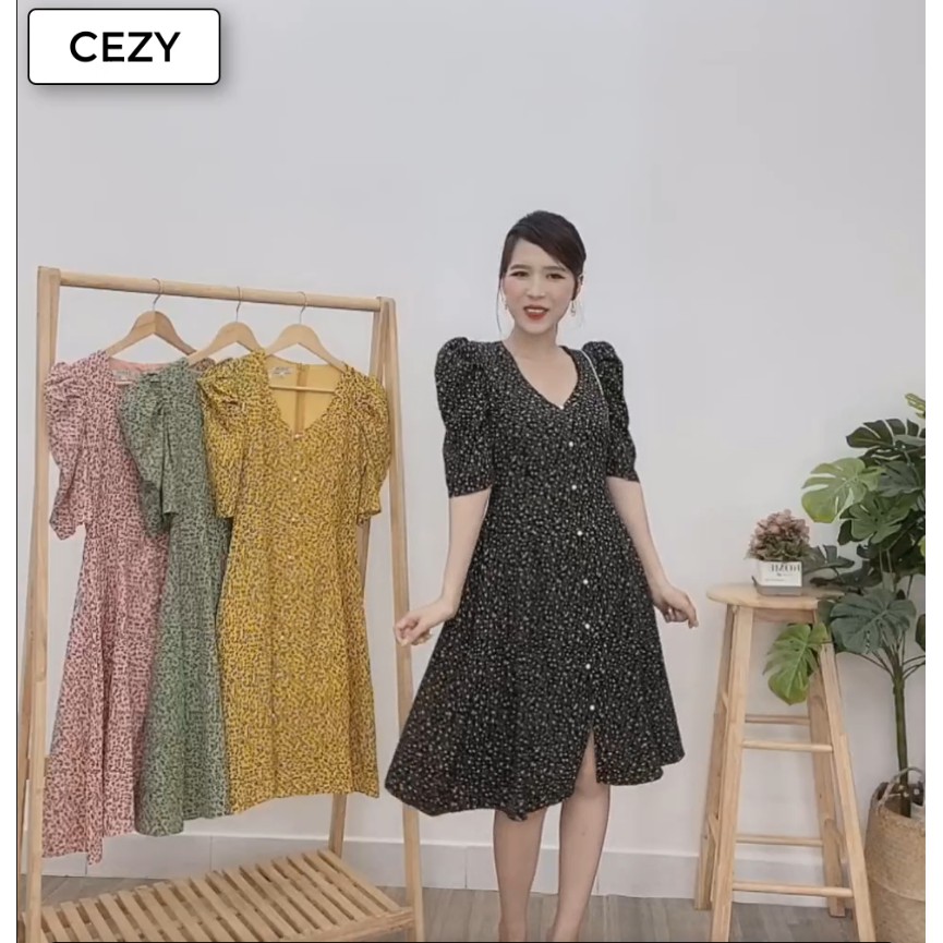 Đầm xòe hoa tay lỡ đính hạt Cezy D55