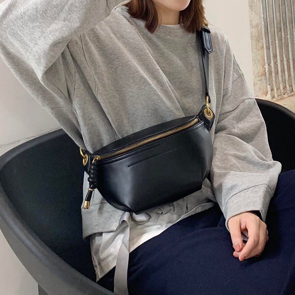 [Hàng có sẵn] Túi đeo chéo nữ VQMCAHONG cực hot!! ❤️ | BigBuy360 - bigbuy360.vn