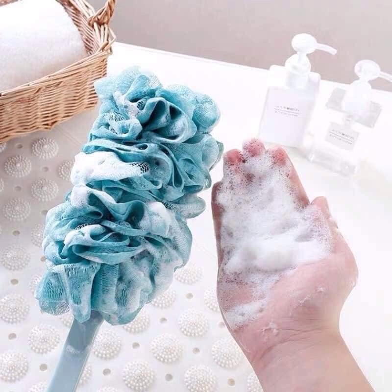 Cây cọ lưng bông tắm cán dài tạo bọt siêu sạch