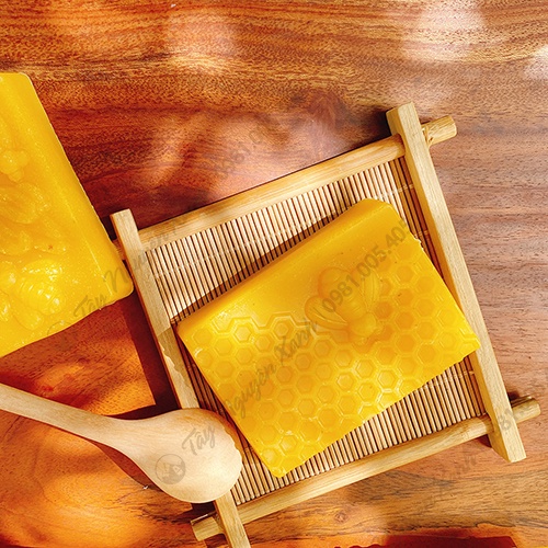 75 Gam Sáp Ong Vàng Làm Nến Làm Son Handmade Nguyên Liệu Mỹ Phẩm