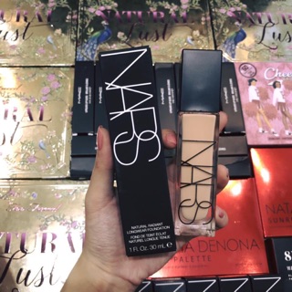 Kem nền nars natural radiant longwear foundation