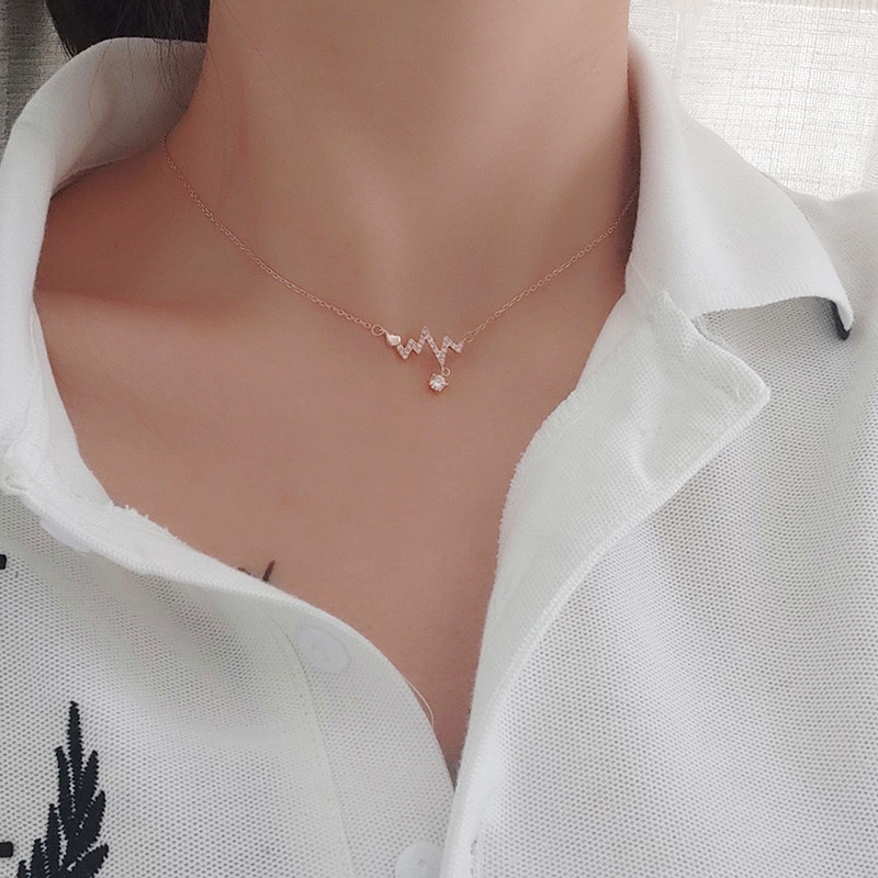 Vòng cổ mặt thiết kế thời trang độc đáo cho nữ