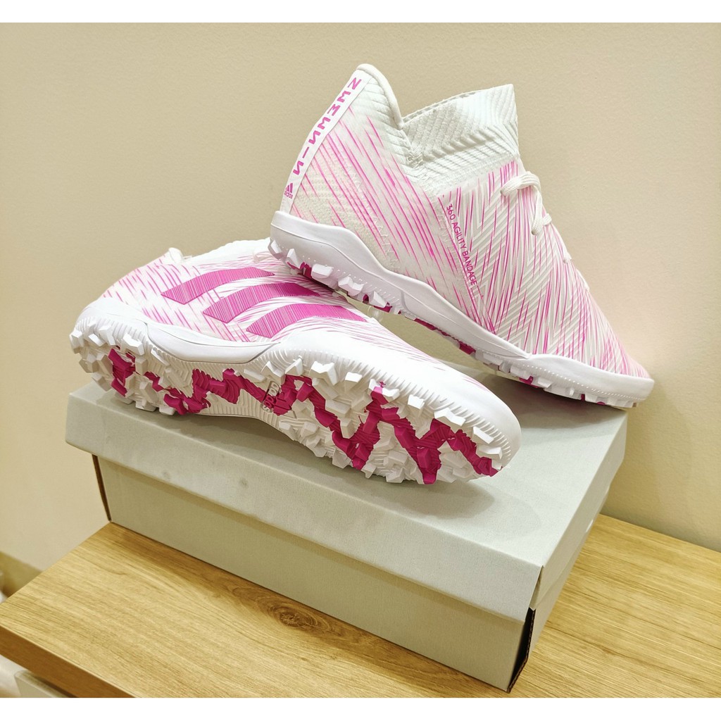 Giày Bóng Đá TQ Nemeziz 18.3 Chống nước tốt, độ bền rất cao mà không cần khâu đế