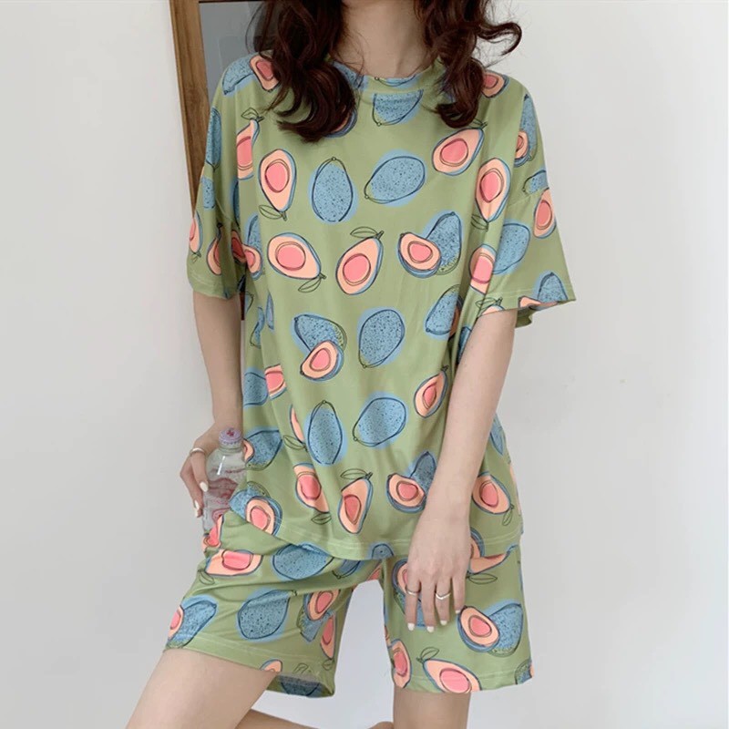 Bộ đồ ngủ cộc hoạt tiết hoạt hình vải thun cotton mát mẻ | BigBuy360 - bigbuy360.vn