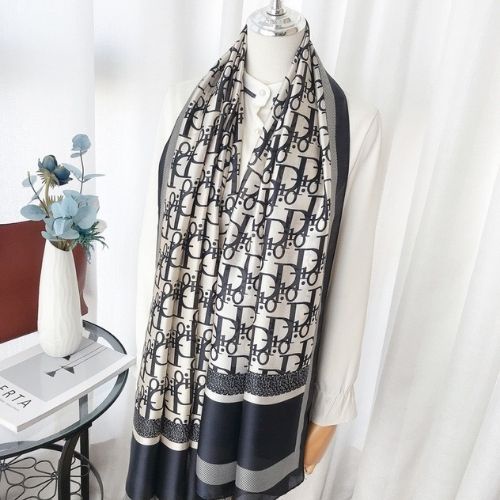 Khăn lụa choàng quàng cổ dáng dài đi biển Hot Trend họa tiết thanh lịch nhẹ nhàng size180x90 làm áo choàng