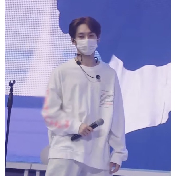 CHÍNH HÃNG ÁO THUN DÀI TAY SWITCH 123 LEEKNOW STRAYKIDS