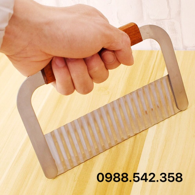 Dụng cụ cắt khoai tây sóng lượn