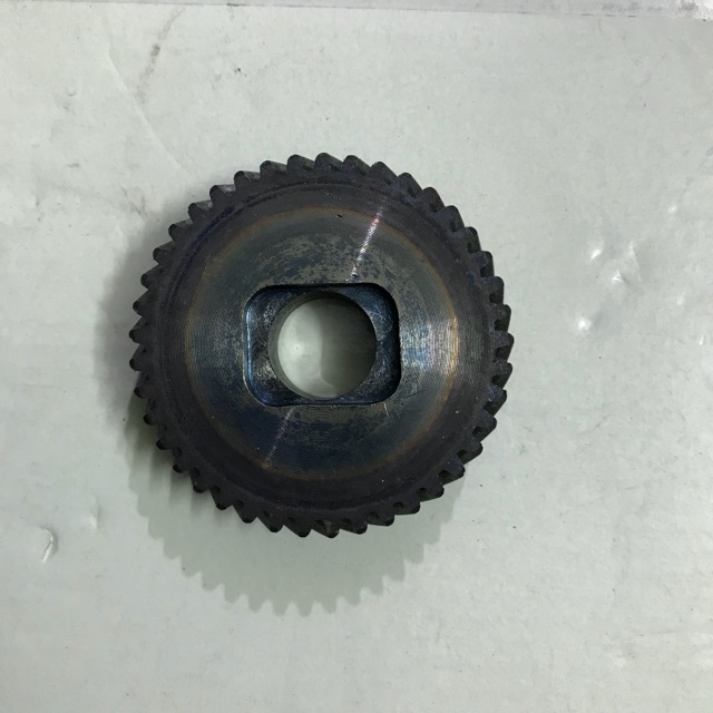 Bánh răng cắt sắt Makita 2414