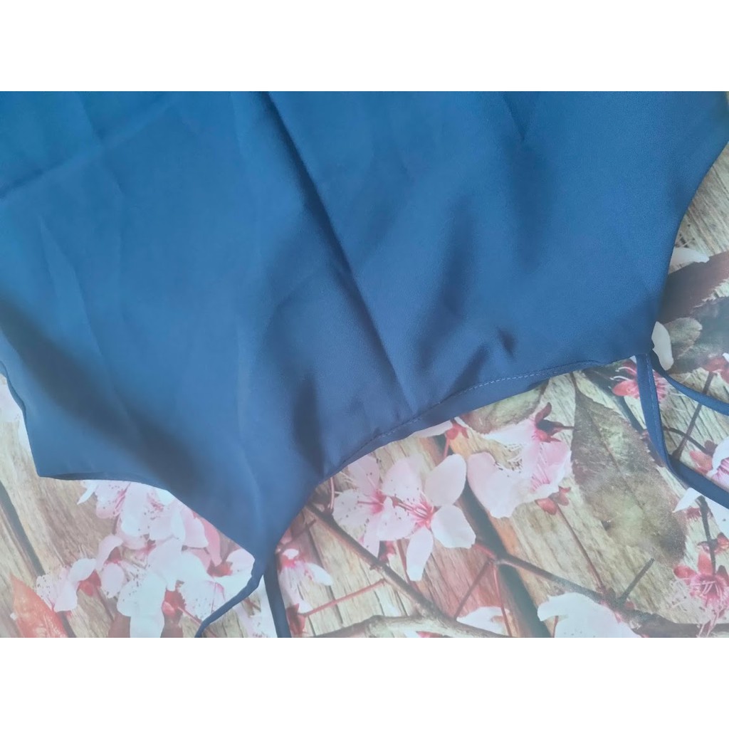 FEESHIP Váy 2 dây cổ tim đi biển siêu xinh hót hít | BigBuy360 - bigbuy360.vn