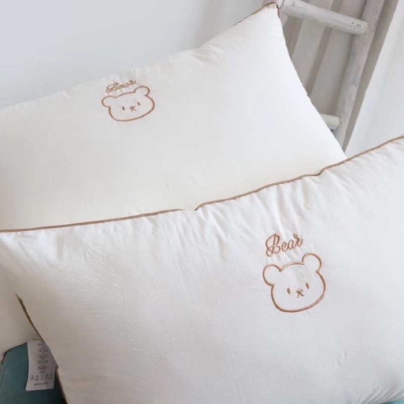 Gối BEAR Bông Lông Vũ Kháng Khuẩn Cao Cấp Mềm Mịn Thoáng Khí