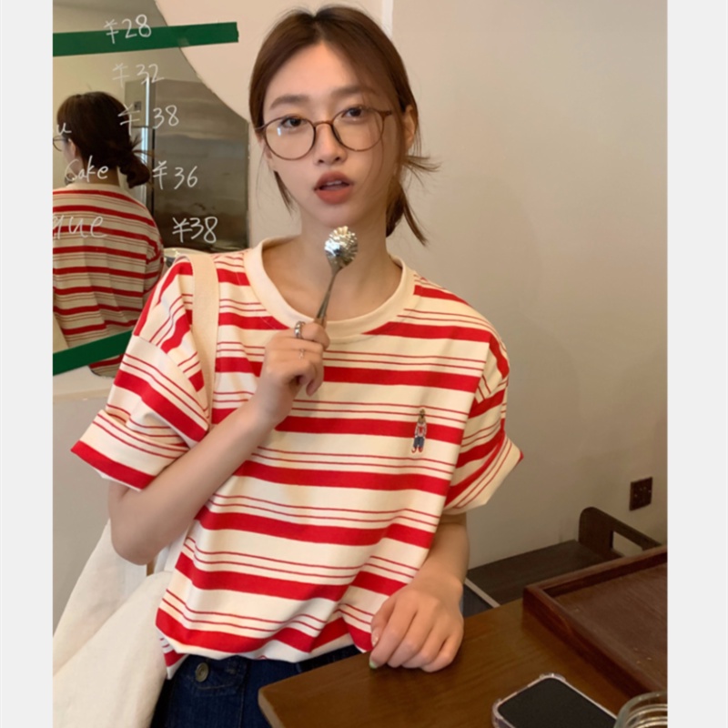 Áo Thun Tay Ngắn Dáng Rộng Kẻ Sọc Thêu Hình Đơn Giản Cho Nữ