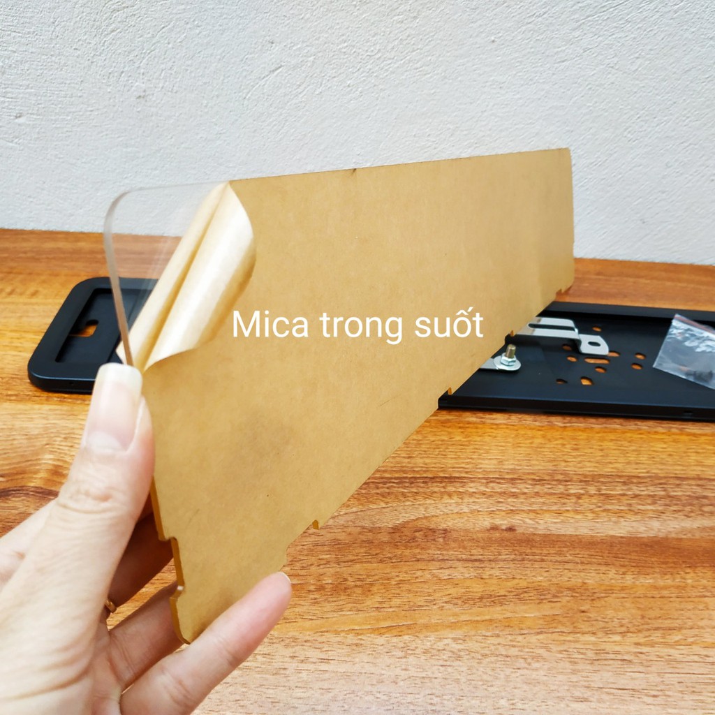 Khung biển số ô tô khung dài loại mới nhất kích thước 52cm*11cm khung đế nhựa viền thép BMM-09