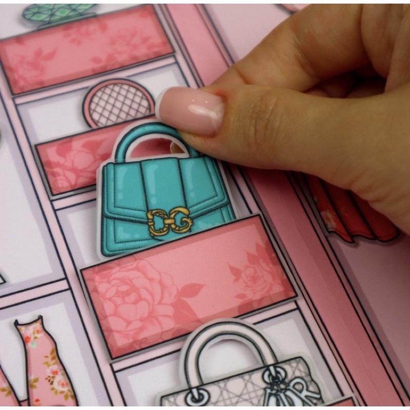 THAY ĐỒ CHO BÚP BÊ GIẤY (BỘ SƯU TẬP MÀU ĐỎ)