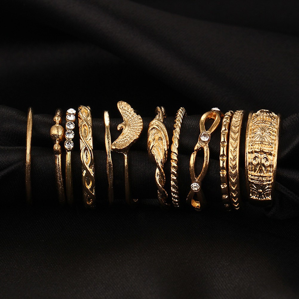 12 chiếc nhẫn đính đá điêu khắc cổ điển tuyệt đẹp