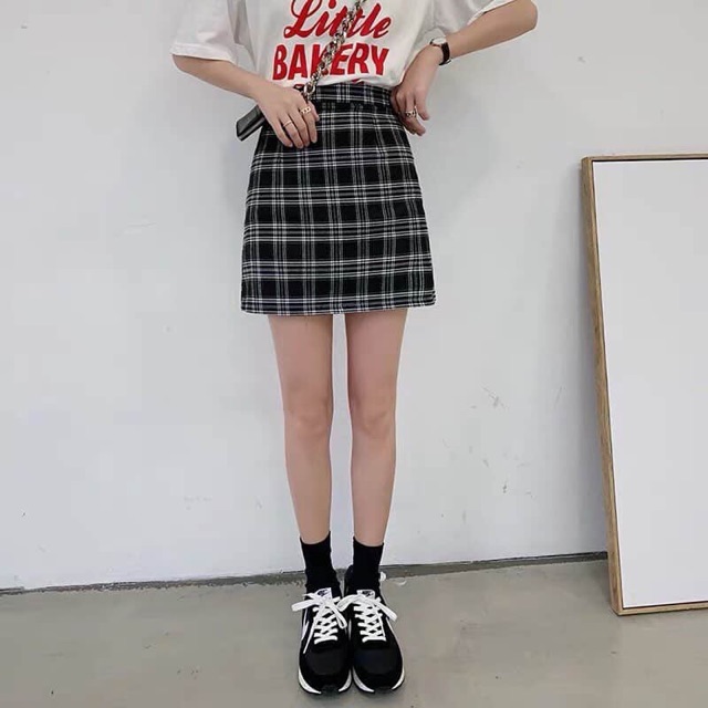 Chân váy kẻ kèm quần đùi HSU1 | BigBuy360 - bigbuy360.vn