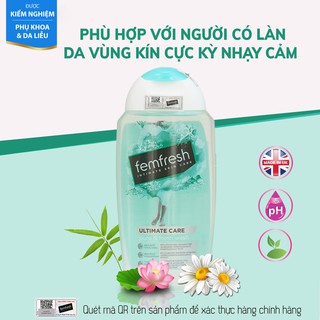 Dung dịch vệ sinh phụ nữ Femfresh màu xanh ngọc dành riêng cho da nhạy cảm giúp giảm ngứa, làm sạch vùng kín nhẹ nhàng