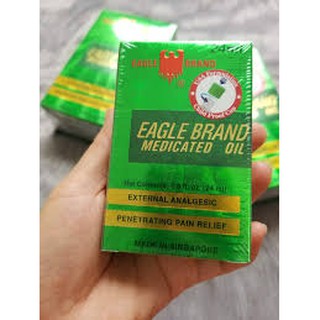 Dầu gió xanh Mỹ Eagle Brand Medicated Oil 24ml ( 2 nap)